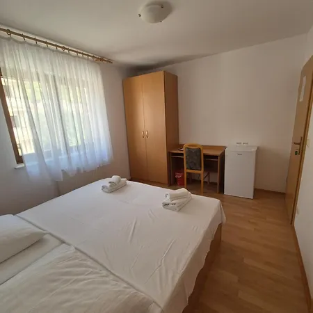 And Mamic Guest house Dugi Rat