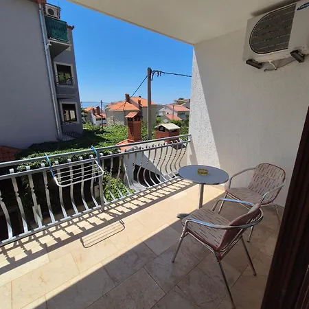 And Mamic 3* Dugi Rat