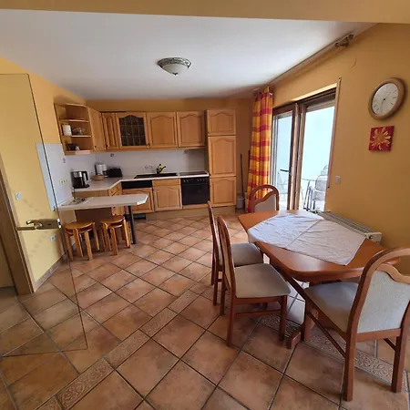 Guest house And Mamic Dugi Rat