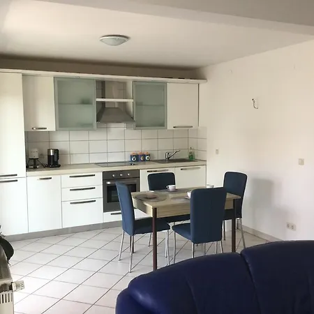 Guest house And Mamic